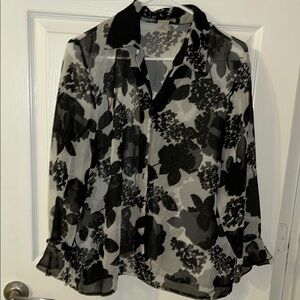 Notations Black and White Floral Blouse